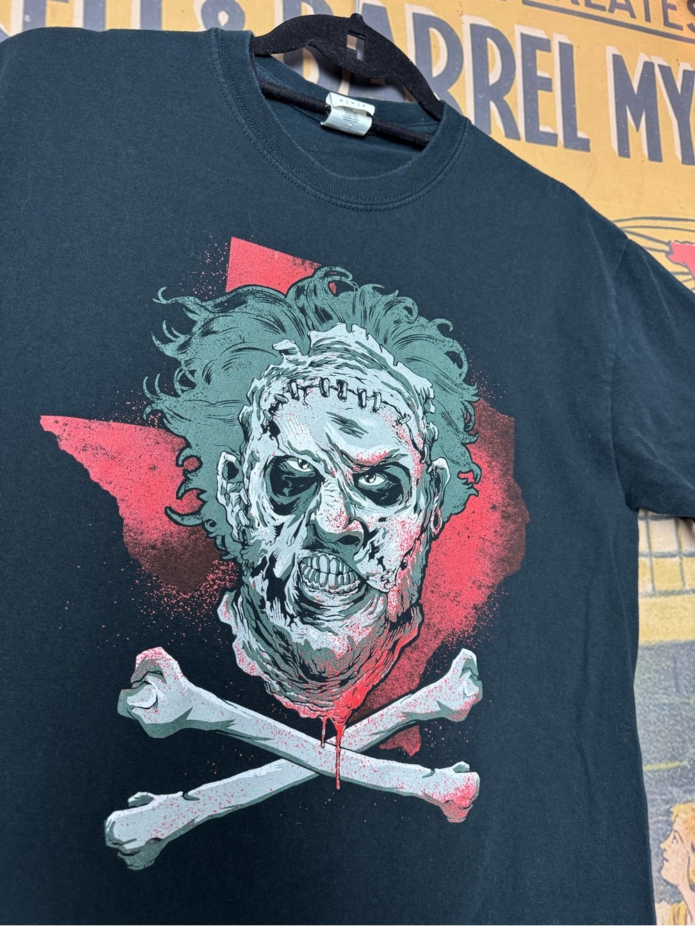 Leatherface Texas Chainsaw Massacre Graphic Horror Movie T-Shirt